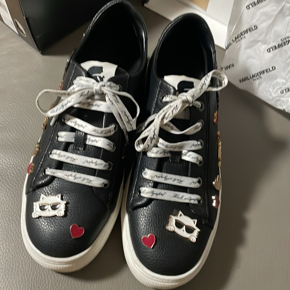 Karl Lagerfeld  Paris Black Leather Sneakers with Cate Pins - Picture 3 of 10